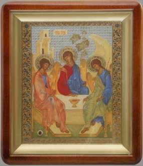 Икона Троица Рублевская в киоте 18х24 фигурный, двойное тиснение, с частицей святой земли в мощевике