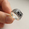 Серебряное мужское кольцо с ониксом 42305