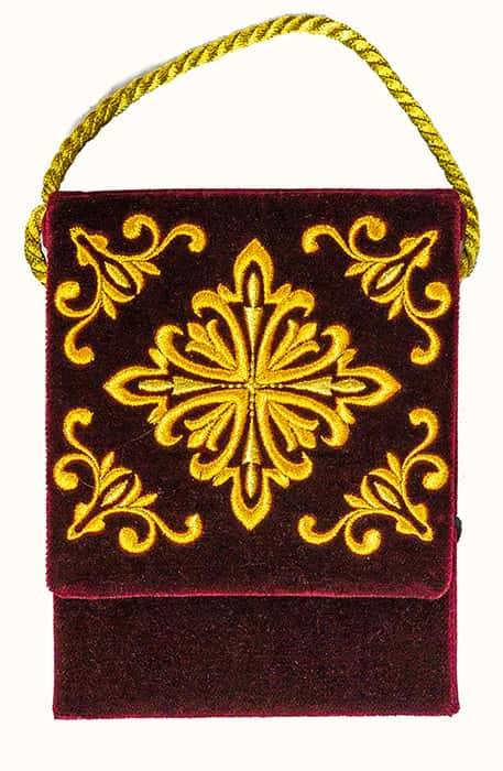 Pyxon, Bordeaux velvet, embroidery, 4 x 12 x 15 cm